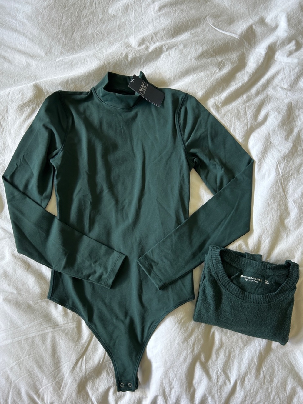 NWT Abercrombie & Fitch Mock Neck Long Sleeve Bodysuit & Free Bodysuit